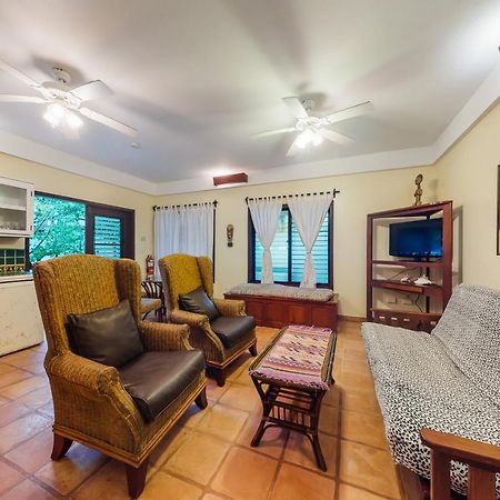 Beachside Villas Gold Standard Certified Placencia エクステリア 写真