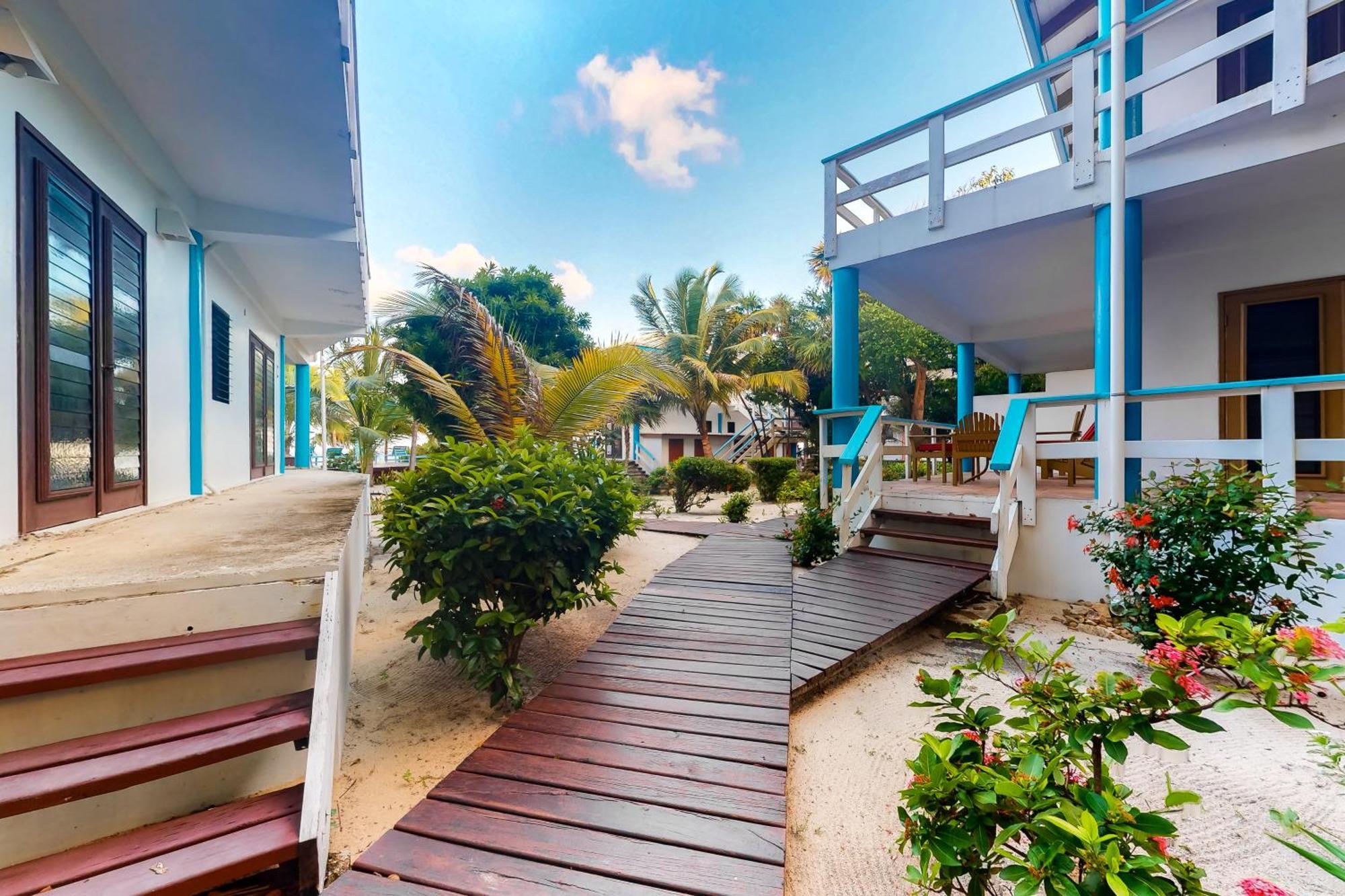 Beachside Villas Gold Standard Certified Placencia 部屋 写真