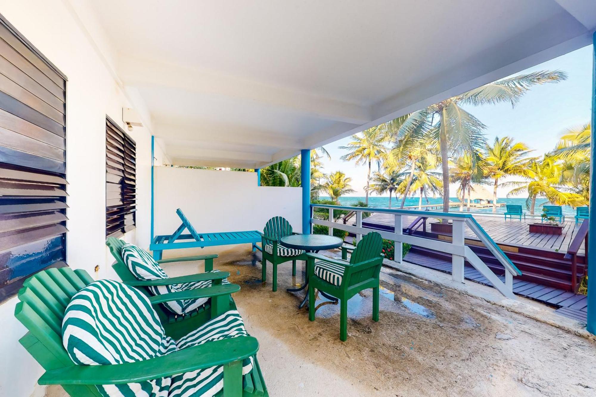 Beachside Villas Gold Standard Certified Placencia 部屋 写真